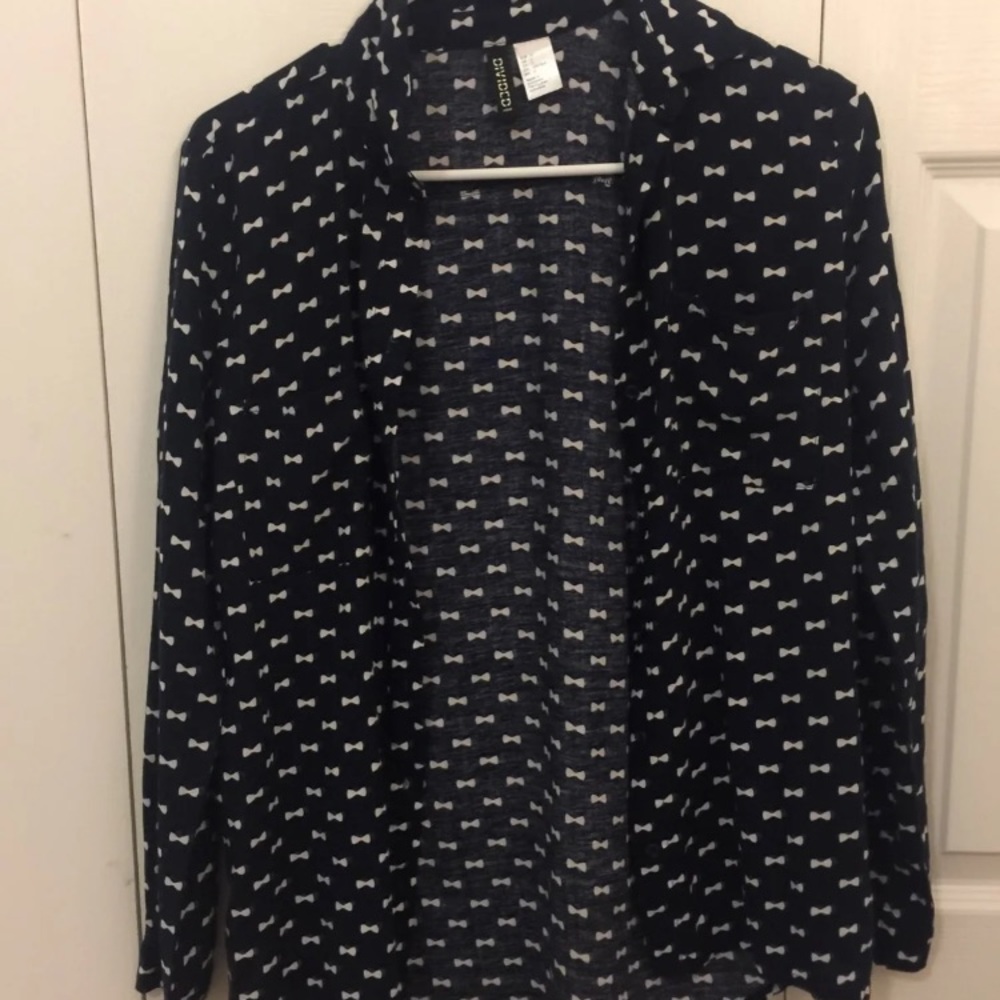 Button down top - Picture 2 of 5